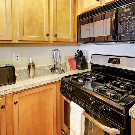 Restaurant Row Townhouse 2 King Bedrooms Louisville Exteriör bild